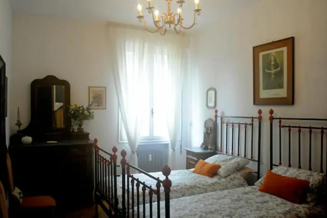 Charming Flat With Terrace Over The Canal Apartment Venice